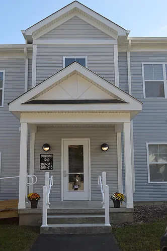 Laurelwood Photo 1