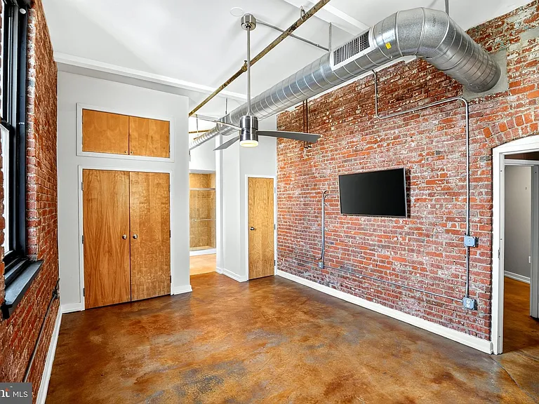 1147 N 4th St #53-4B — Photo 13