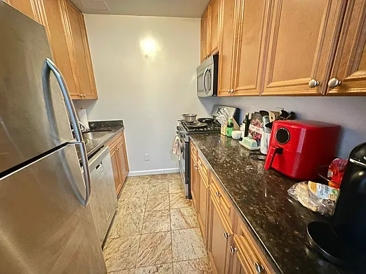 Rented by J PRESTON AND ASSOCIATES INC | media 10