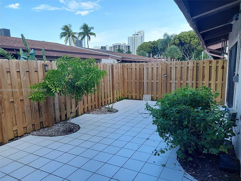 2675 S Parkview Dr #2675 — Photo 8