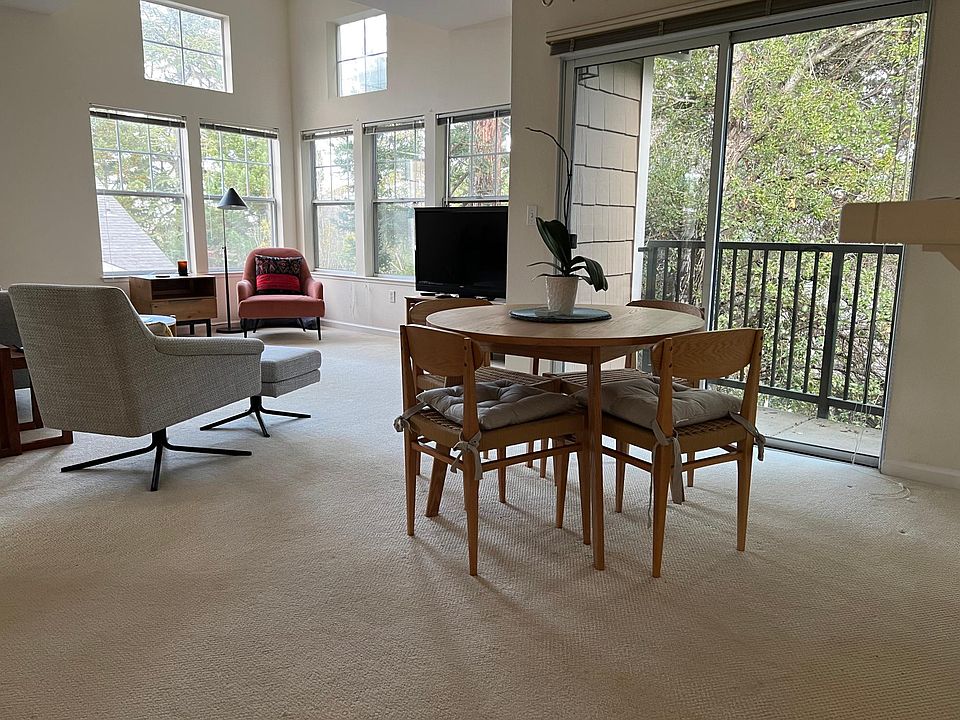 1st image of 2160 Santa Cruz Ave APT 18