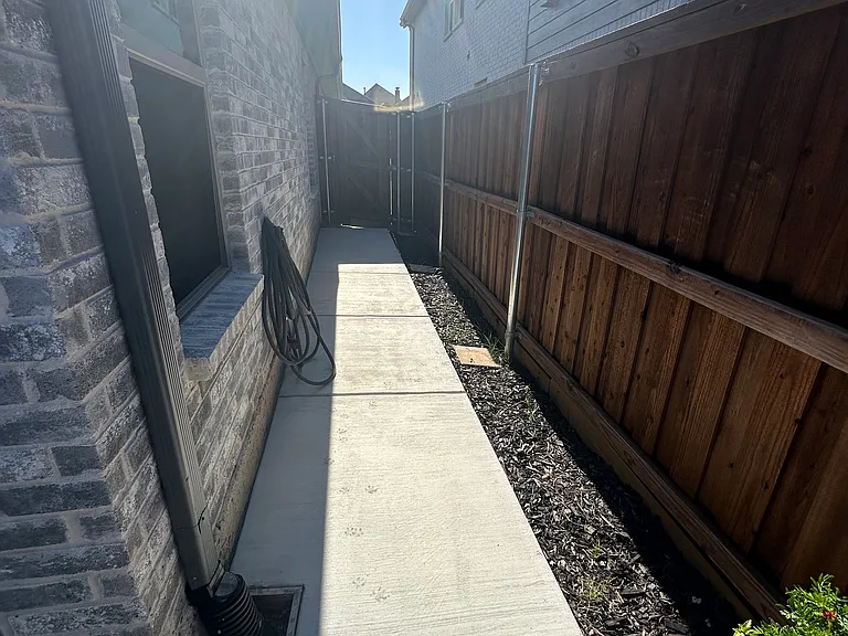 8216 Legacy Trl — Photo 23