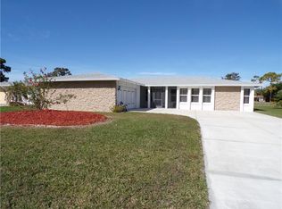 13 Oakland Hills Rd, Rotonda West, FL 33947