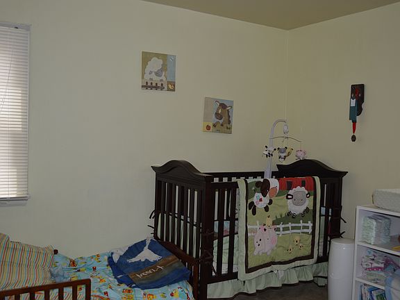 4th image of 710 S 21st St