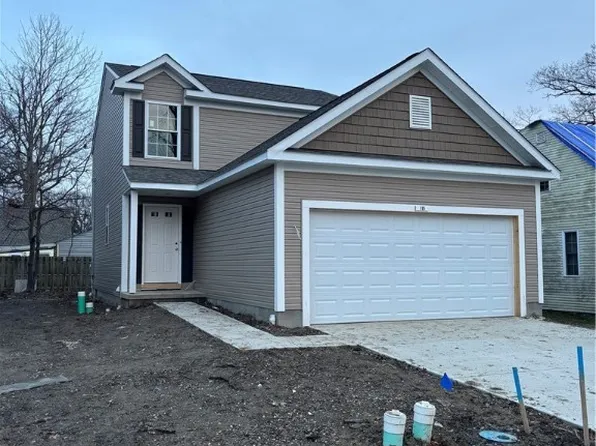185 Forest Blvd, Avon Lake, OH 44012