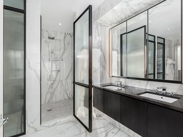 157 W 57th St #53B — Photo 18