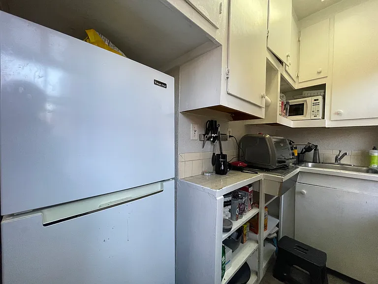 41 Anderson St #32 — Photo 3