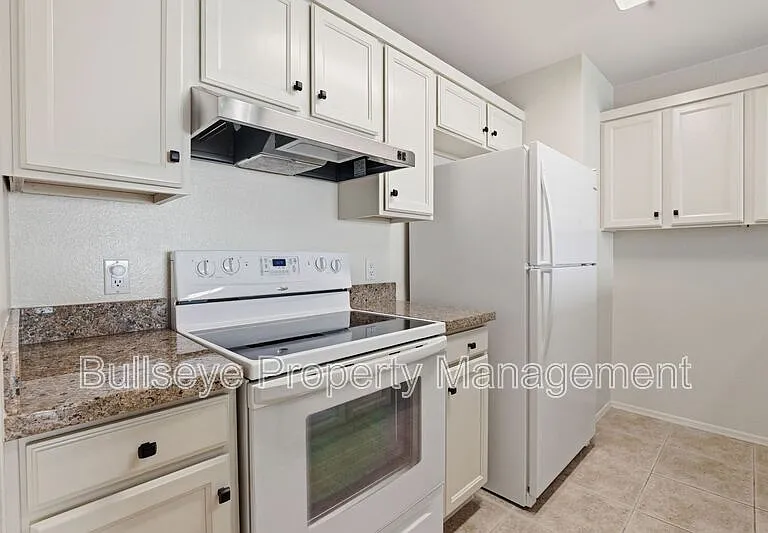 18624 N 93rd Ave — Photo 8
