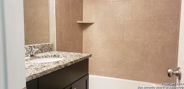 6022 Akin Quay — Photo 11