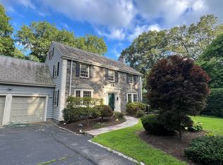 30 Thackeray Rd, Wellesley, MA 02481