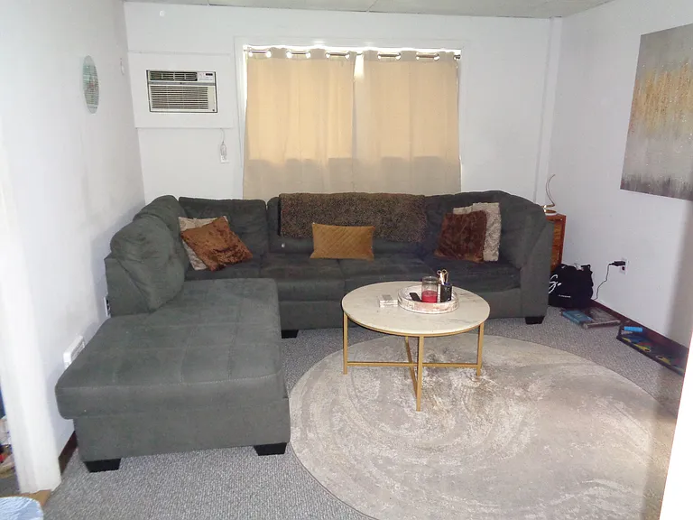 White St — Photo 20