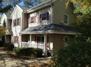 30 Flagg Rd APT D, West Hartford, CT 06117