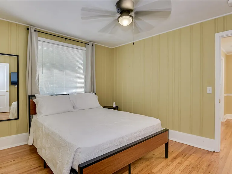 1803 Heath St — Photo 29