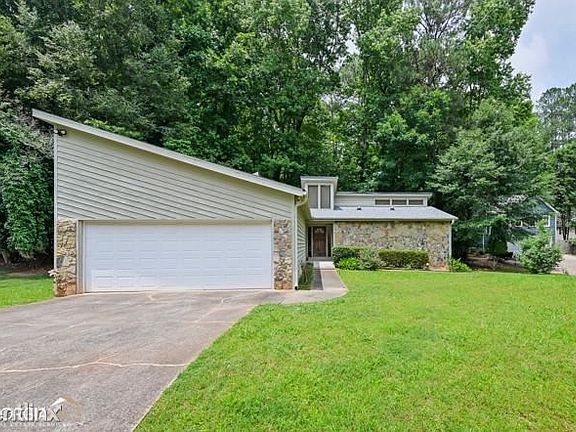 2nd image of 2920R Cedar Knoll Dr