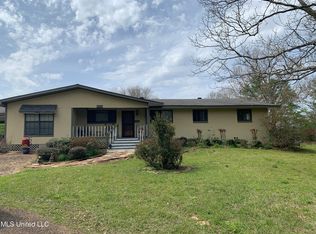 4002 Snake Creek Rd, Raymond, MS 39154