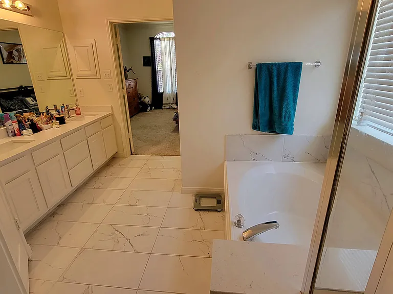 1307 Heather Brook Dr — Photo 14