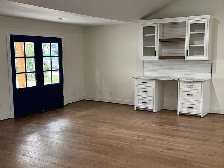 10042 Westview Dr — Photo 4