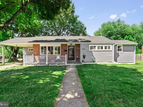 2304 Baldwin Run Dr, Aston, PA 19014
