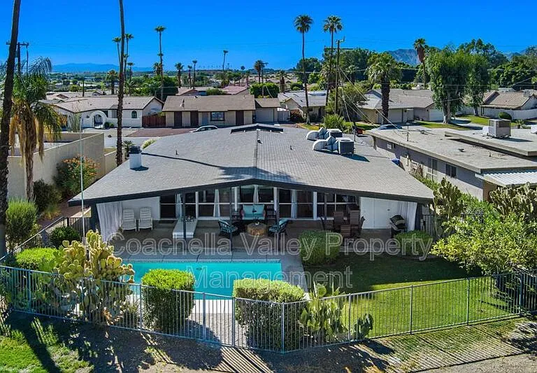43709 Louisiana St — Photo 1
