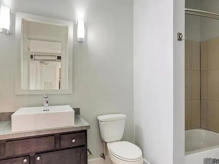 333 E Boyd Dr #17 — Photo 8