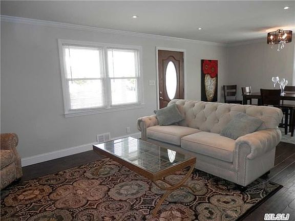 3rd image of 45 Baisley Ave