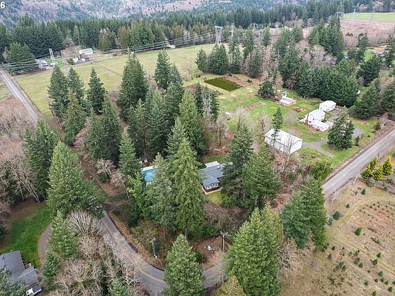 5th image of 45235 SE Coalman Rd