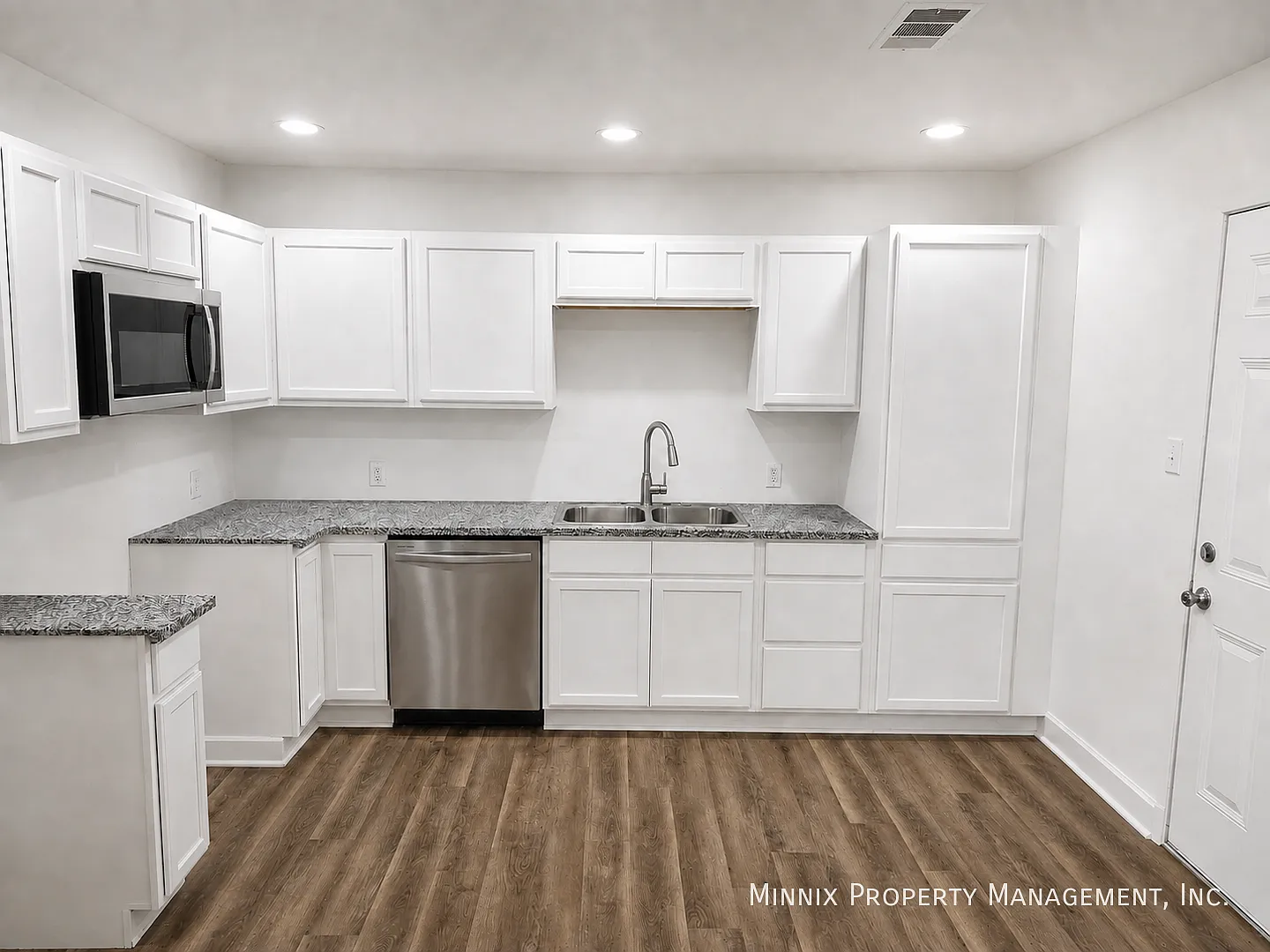 3-Bedroom Home Near Texas Tech & Downtown Lubbock!|2405 25th St. — Photo 4