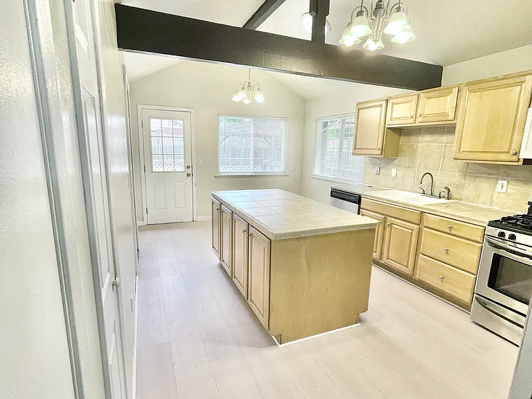 1234 Camino Coronado — Photo 4