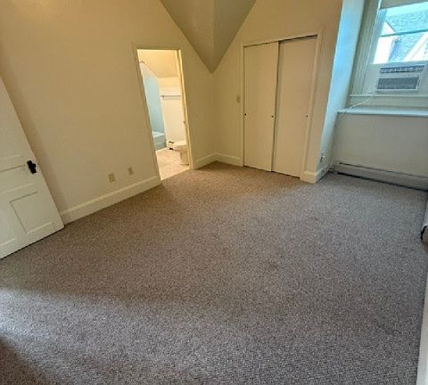 3rd image of 507 Washington St APT 5