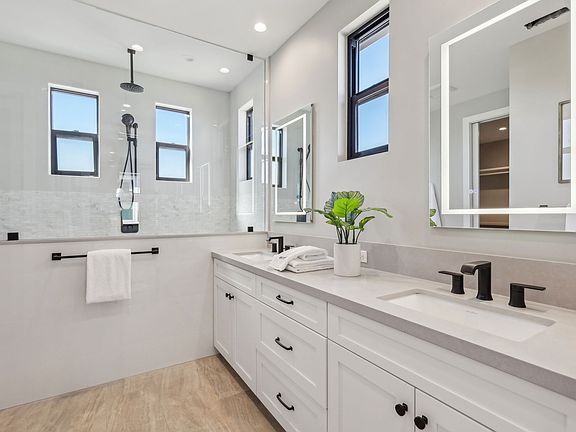 5th image of 2936 Copley Ave