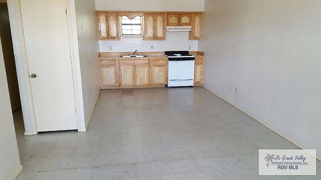 1st image of 550 S Central Ave APT 12
