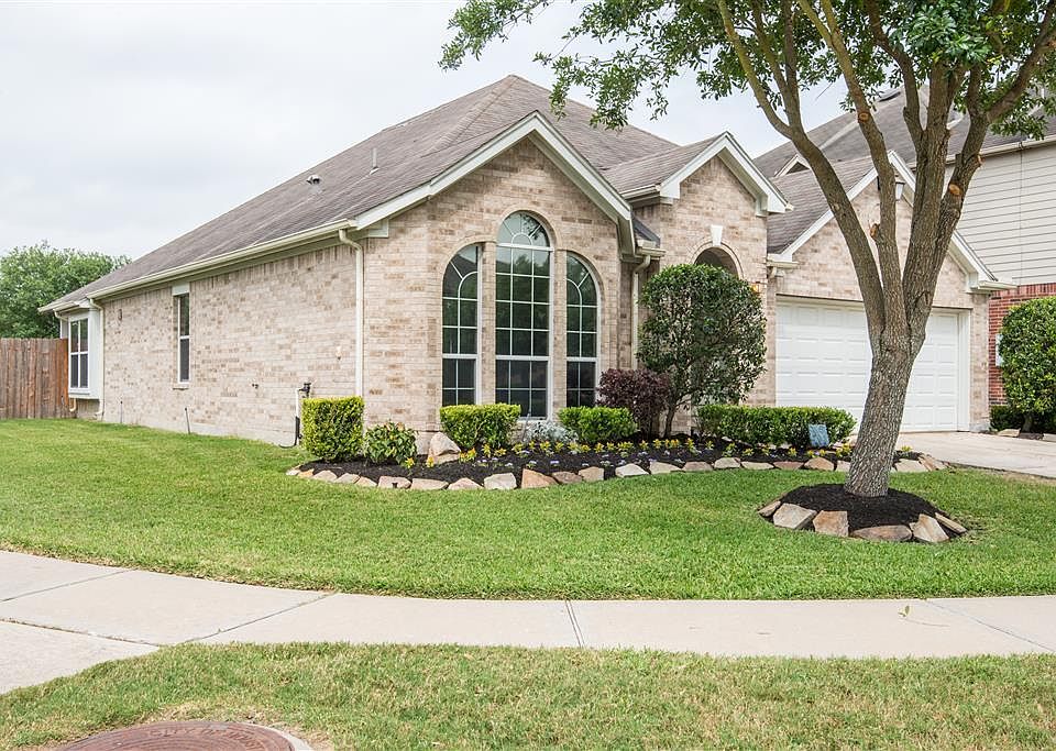 1st image of 2826 Acacia Fair Ln