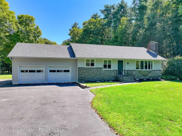 34 Van Buskirk Road, Saugerties, NY 12477