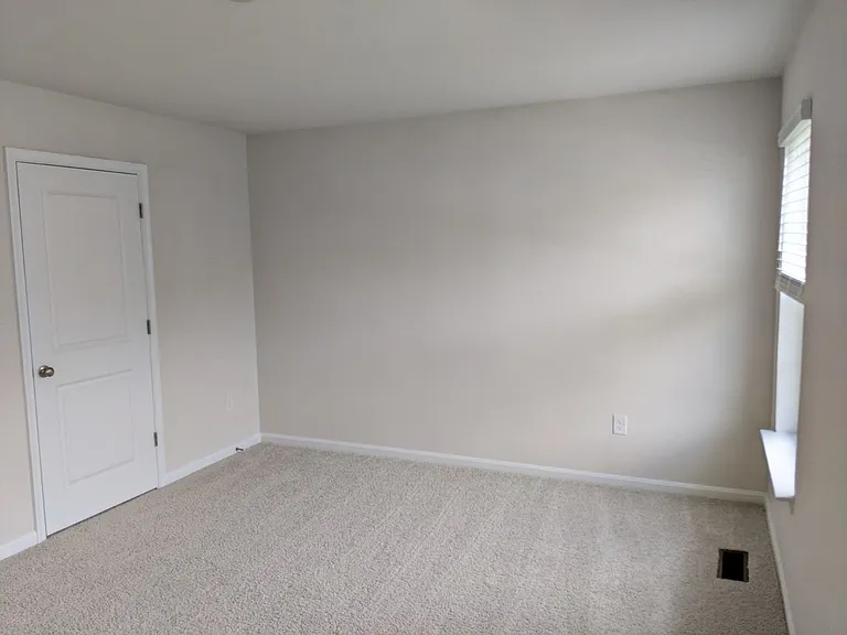 2005 Pomona Way — Photo 34