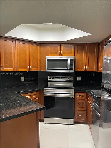 8323 Lake Dr #502 Photo 1