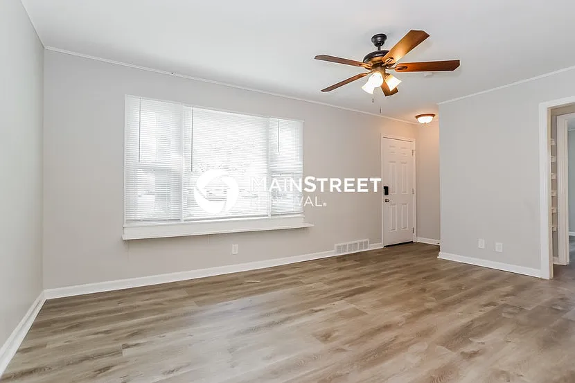 11810 W 69th St. — Photo 3