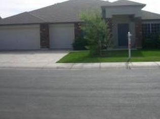 3807 E Whitehall Dr, San Tan Valley, AZ 85140