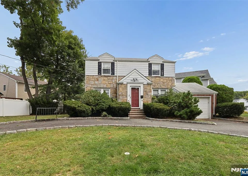 91 Frederick Pl