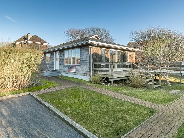 11 Sanger Pl — Photo 10