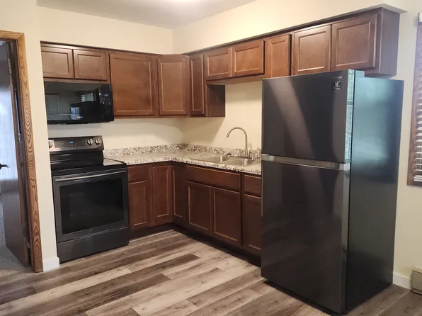 W156N11357 Pilgrim Rd #4, Germantown, WI 53022