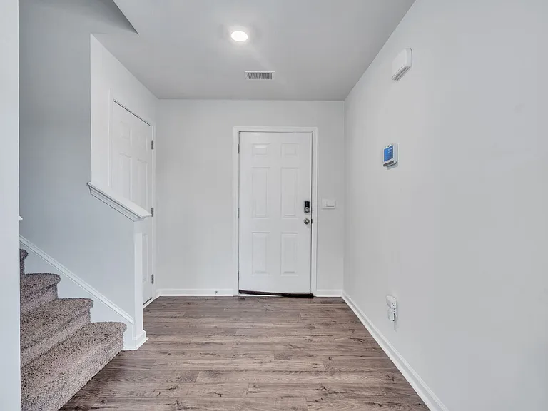 1264 Canter Pl — Photo 3