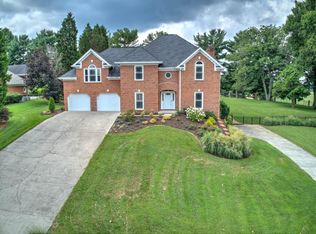232 Park Ridge Ct, Kingsport, TN 37664