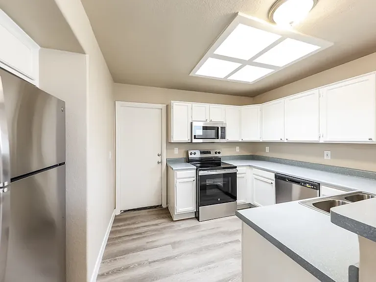 7608 W Mescal St — Photo 8