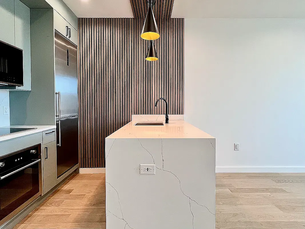 383 Bleecker Street — Photo 2