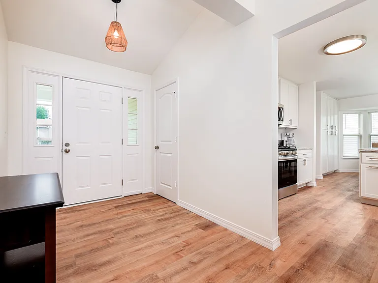 429 Slusser Ln — Photo 6