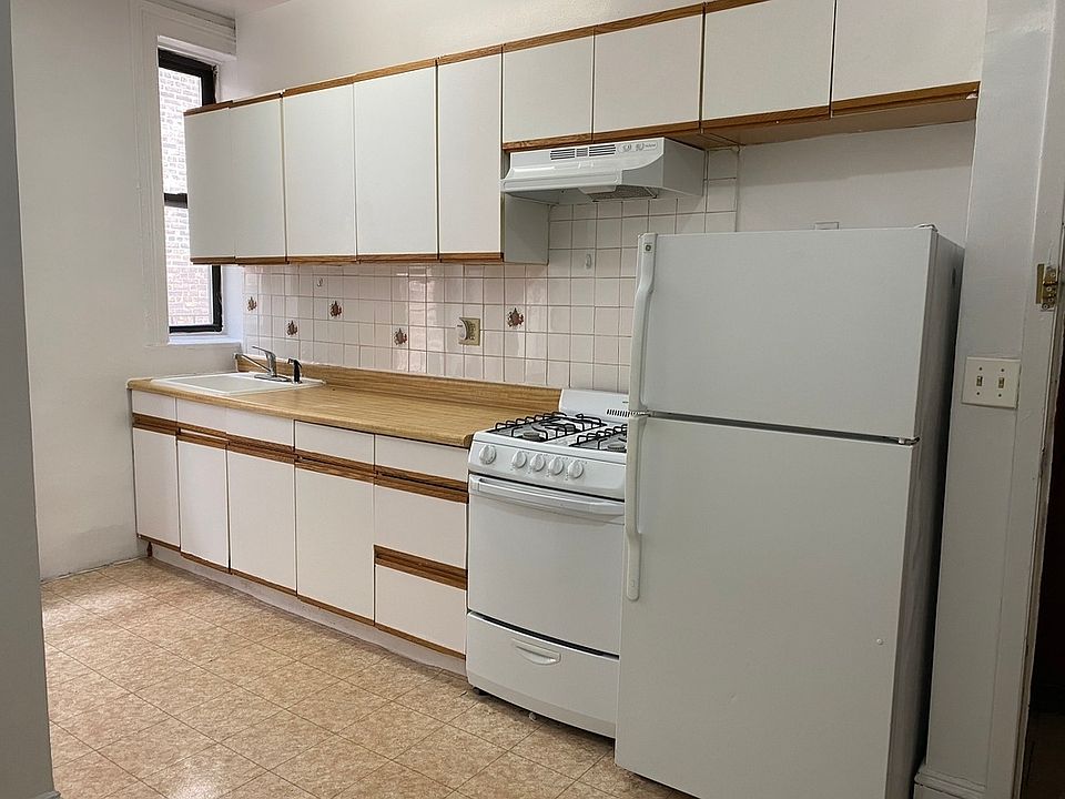 1st image of 250 E 90th St APT 4S
