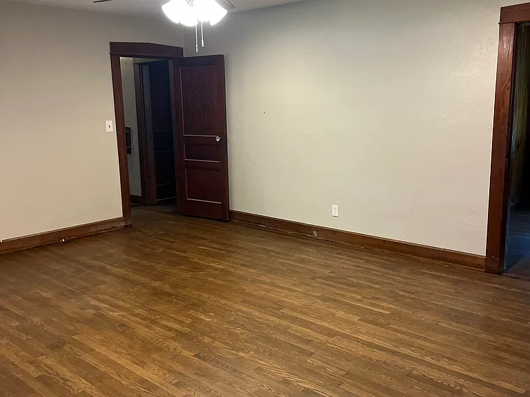 625 N Cherry St — Photo 4