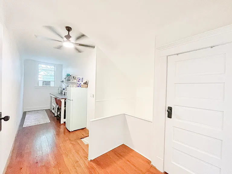 5 E Powell Ave #A — Photo 5