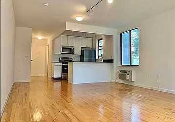 190 East 7th Street, #513