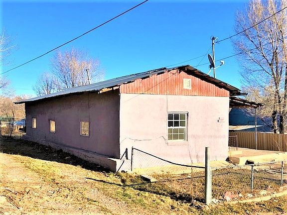 3rd image of 1108 Chavez St